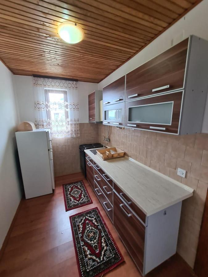 Holiday Home Vulezic Bar Luaran gambar