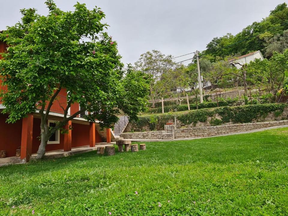 Holiday Home Vulezic Bar Luaran gambar